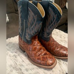 Boy’s HP Boots size 2